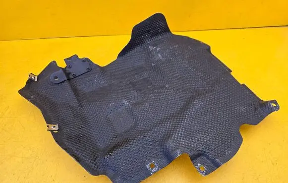 Audi R8 4S Heat shield in engine bay 4S0825645D