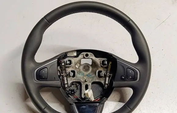 Renault Captur Steering wheel 484005241RS5 484005241R 636672500A