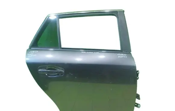 Toyota Avensis T270 Rear door PRAWE