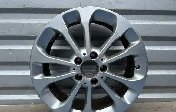 Mercedes-Benz GLA W156 X156 R17 alloy rim A1564011700