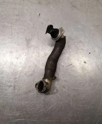 Ford Focus EGR valve line/pipe/hose 9674950180