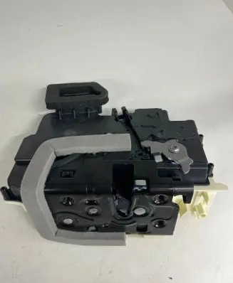 Volkswagen ID.4 Front door lock 4k1837015