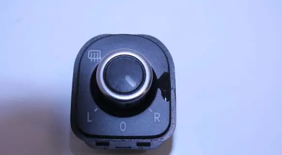 Volkswagen Golf VI Wing mirror switch 5K2959565