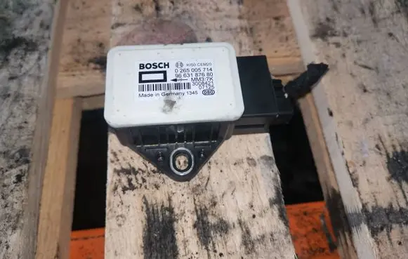 Peugeot 407 ESP acceleration yaw rate sensor 0265005714 9663187680