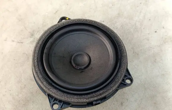 BMW 4 F32 F33 Rear door speaker 9288769 637119288769 18820010