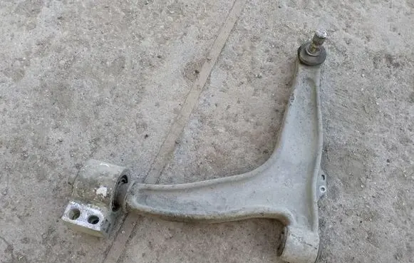 Opel Vectra C Front lower control arm/wishbone