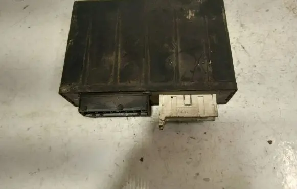 BMW 5 E34 Comfort/convenience module 613513824251 00006690
