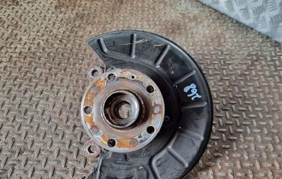 Skoda Yeti (5L) Front wheel hub