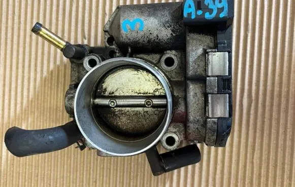 Volkswagen Golf IV Throttle valve 06A133062Q
