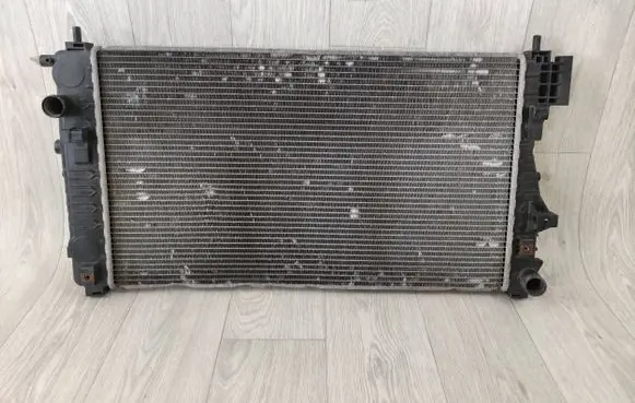 Opel Insignia A Coolant radiator 52500808 664T 0020016975263