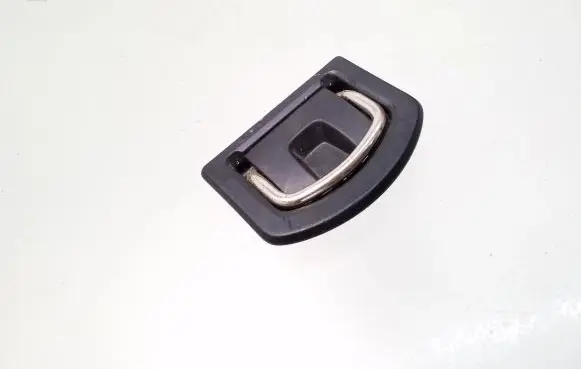 Volkswagen PASSAT B8 Tie down hook / loop 5M0863503