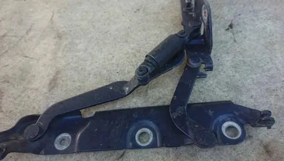 Jaguar XF X250 Tailgate/trunk/boot hinge