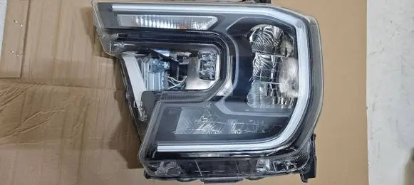 Ford Ranger IV Headlight/headlamp N1WB13E015EB