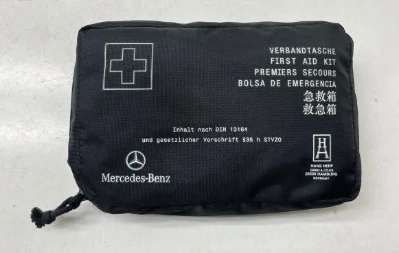 Mercedes-Benz EQC First aid kit 
