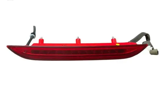 KIA Rio Third/center stoplight 