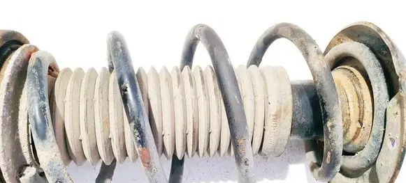 Volkswagen Jetta V Front coil spring 