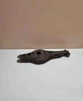 Toyota C-HR I Rear upper control arm/wishbone