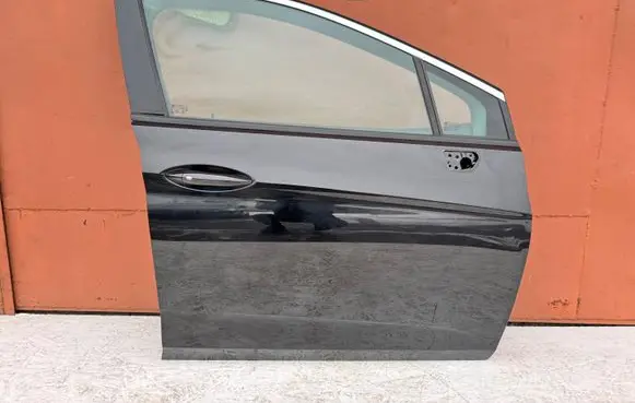 Opel Astra K Front door