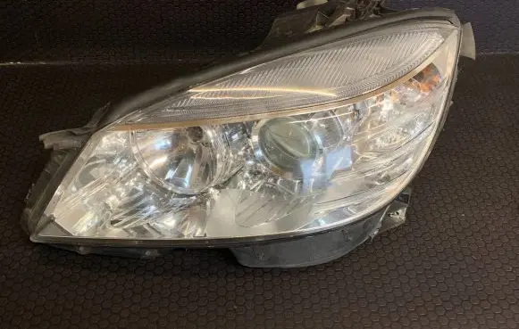 Mercedes-Benz C W204 Headlight/headlamp A2048208361 030123420300 LE06A6148