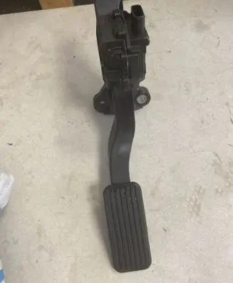 Hyundai Ioniq Accelerator throttle pedal 32700G2120