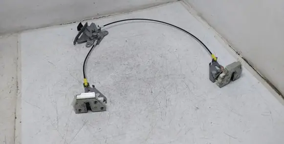 Mitsubishi Outlander Tailgate lock latch 