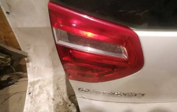 Citroen C4 I Picasso Tailgate rear/tail lights 
