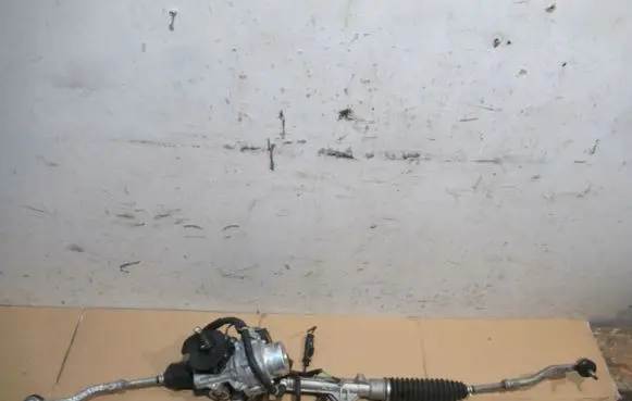 Peugeot 208 Steering rack 6700003502