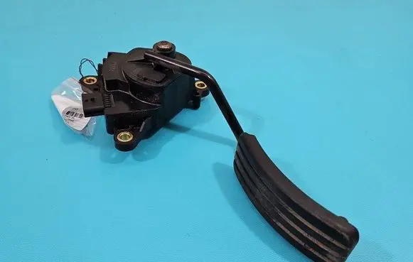 Renault Scenic II - Grand scenic II Accelerator throttle pedal 8200159645 IMPRK1481035