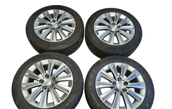R16 alloy rim