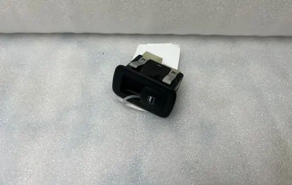 Jeep Grand Cherokee Electric window control switch 68085690AC