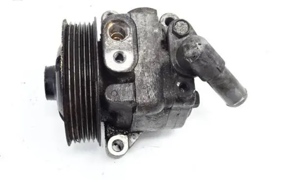 Jaguar XF X250 Power steering pump 8X233A696BA 81283024