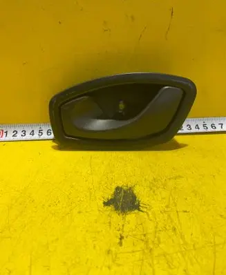 Opel Vivaro Front door interior handle 806700006R