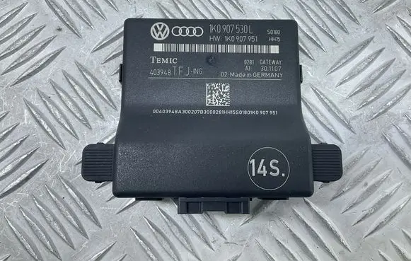 Audi TT TTS Mk2 Gateway control module 1K0907530L