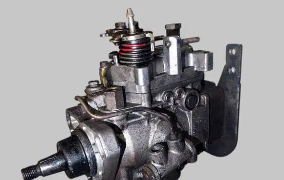 Ford Escort Fuel injection high pressure pump 0460494122 R125 84889733