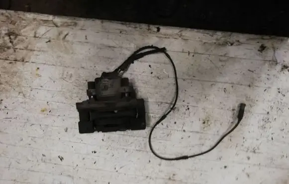 BMW 5 F10 F11 Front brake caliper NOCODE