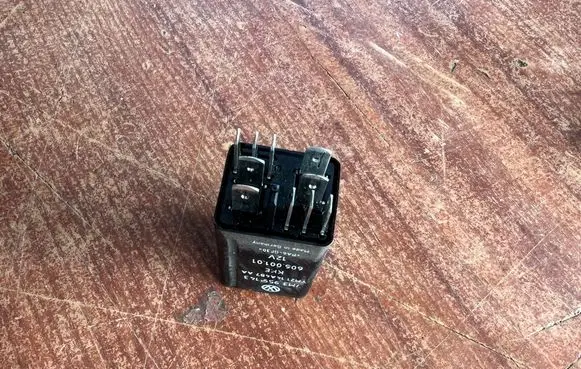 Volkswagen Sharan Other relay 7M3959143 60600101 YM2114A487AA