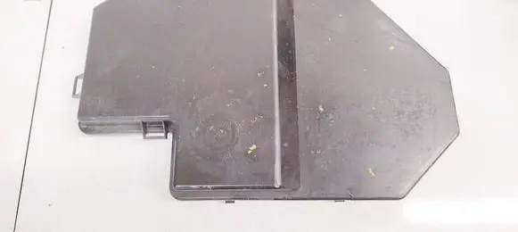 Audi A4 S4 B7 8E 8H Fuse box cover 8E0035613A