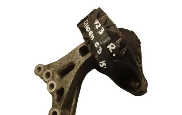 Citroen C3 Engine mount bracket 9676780580 9676771080