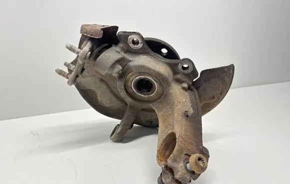 Skoda Rapid (NH) Front wheel hub spindle knuckle