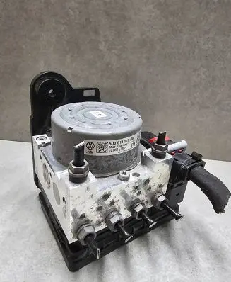 Volkswagen Golf VII ABS Pump 5Q0614517DB 28515876233 10091643803