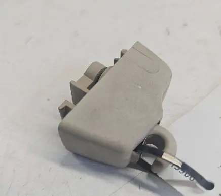 Sun visor clip/hook/bracket
