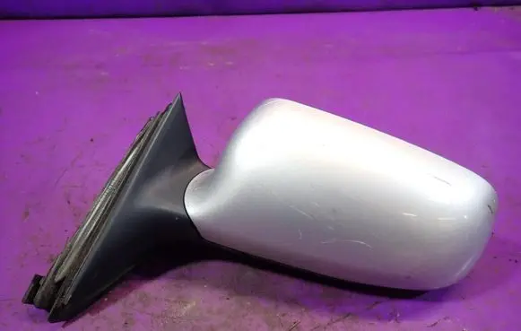 Audi A3 S3 8L Front door electric wing mirror