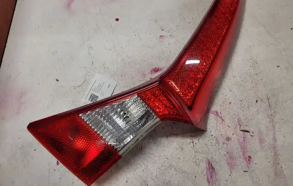 Tailgate rear/tail lights