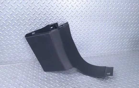 Land Rover Defender (C) pillar trim L8B231011AE8PVJ LR131938