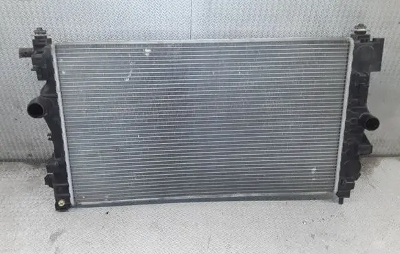 Opel Astra J Coolant radiator 13267662