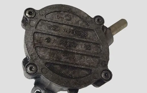 Mercedes-Benz C W203 Vacuum pump A6462300165