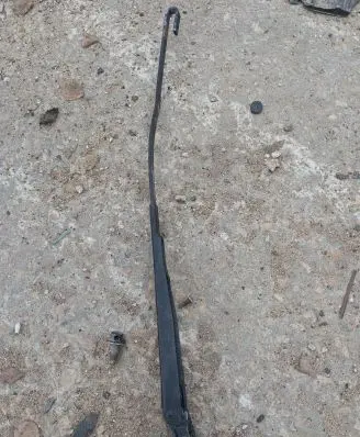 Mercedes-Benz S W140 Front wiper blade arm A1408200844