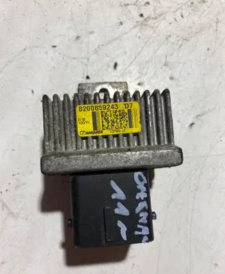 Nissan Qashqai Glow plug pre-heat relay 8200859243