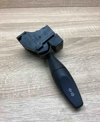 Ford Focus Indicator stalk 98AG13335AD