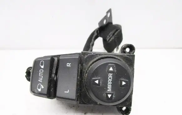 Hyundai Tucson TL Wing mirror switch 93573-D3100